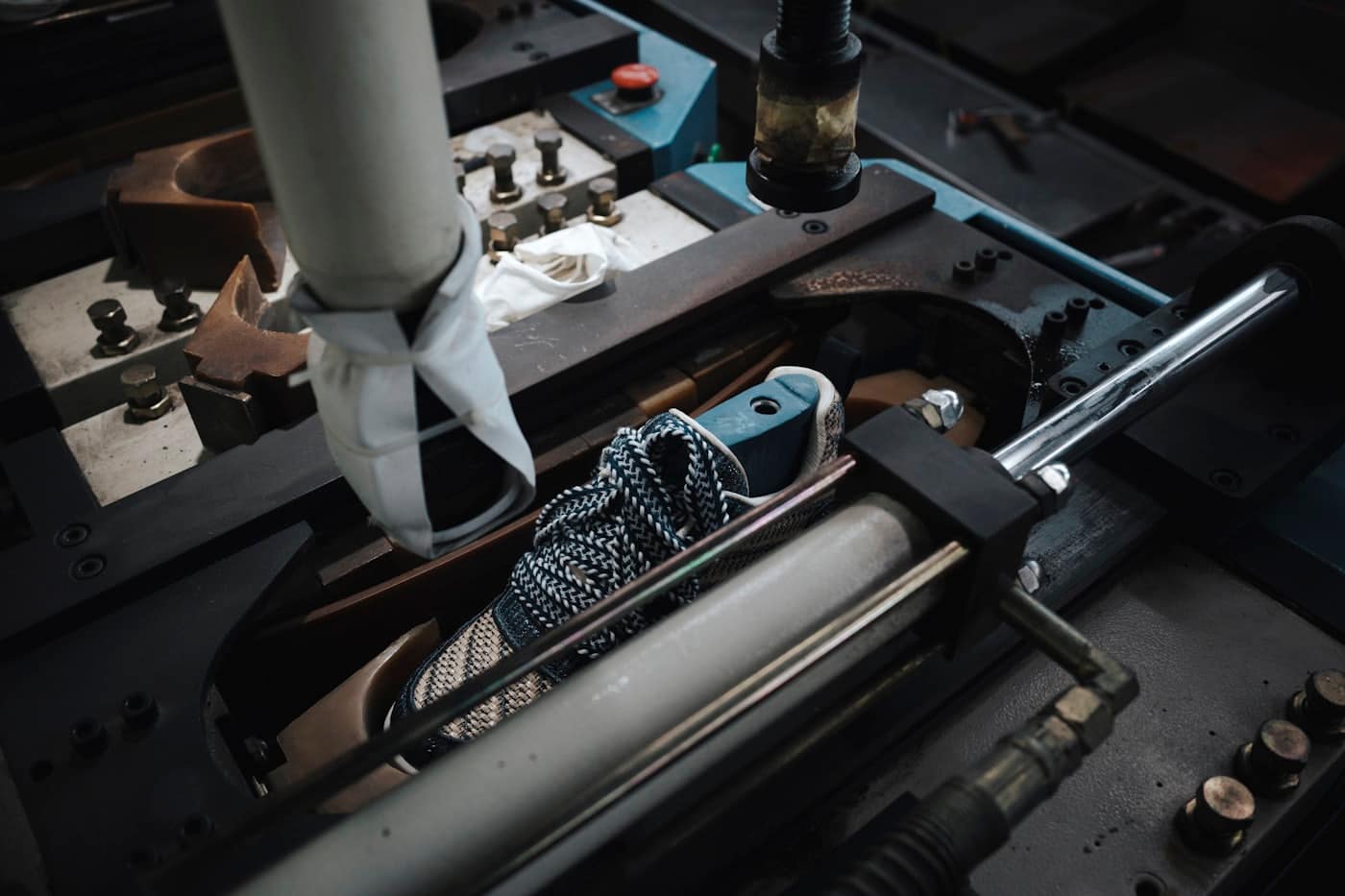 Rubber sole moulding machine on the production line